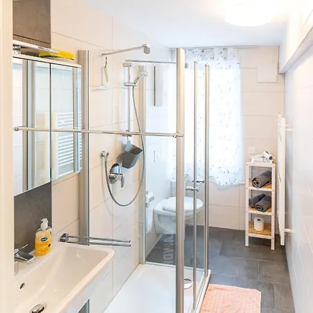 Tagblatt 2-zimmer-apartment *